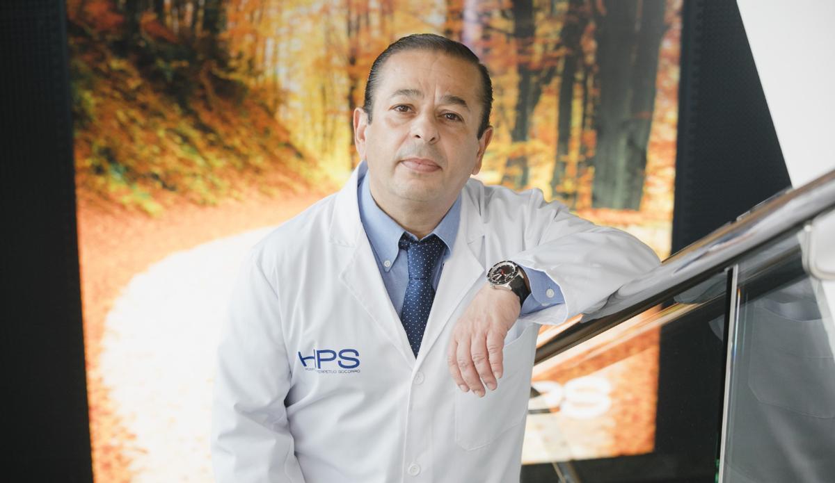 El doctor Domingo Molina, especialista en Ginecología y Obstetricia de HPS