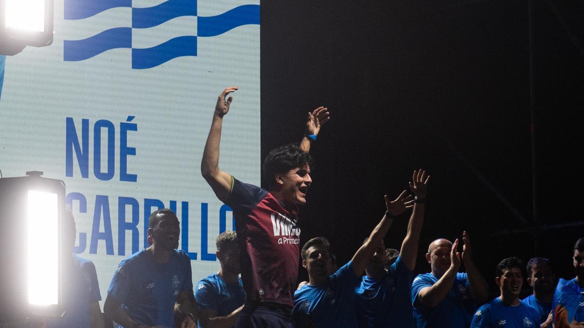 Noé en la celebración del ascenso del Deportivo