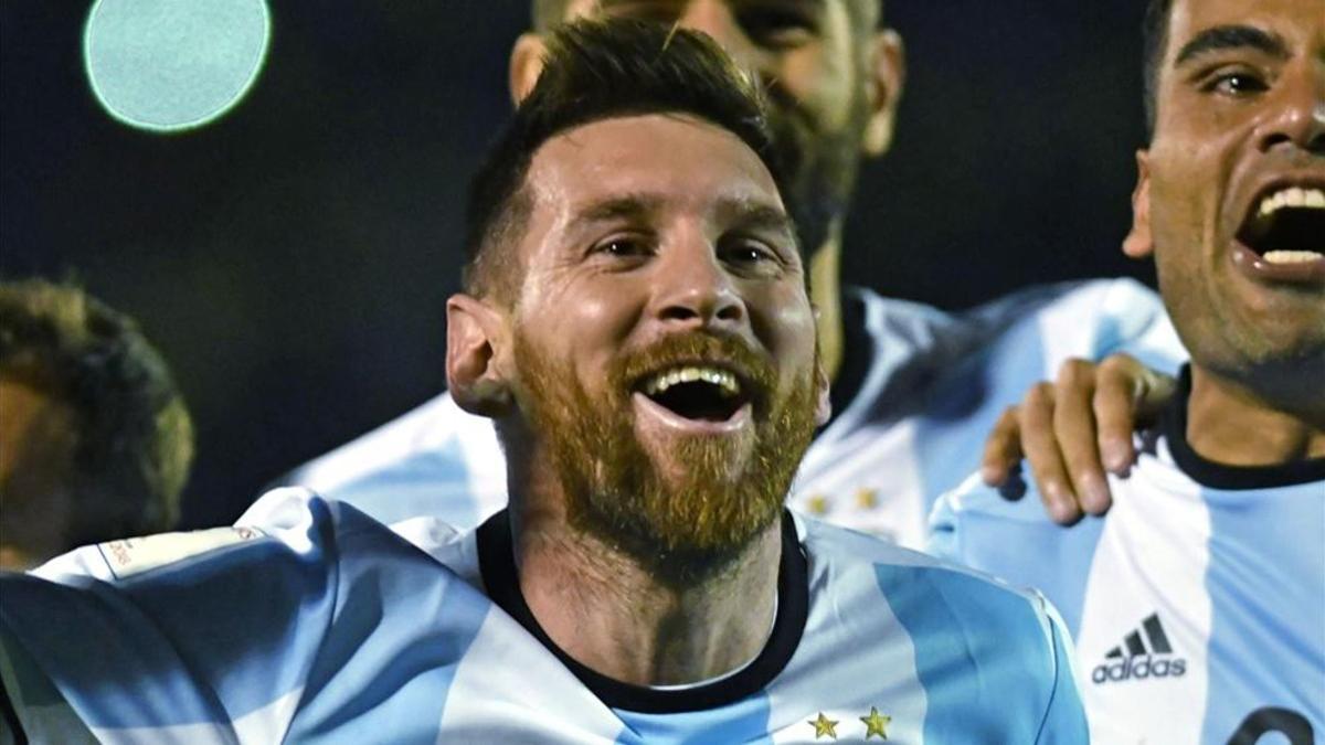 El quinto 'hat trick' de Messi con Argentina dio el pase al Mundial ante Ecuador