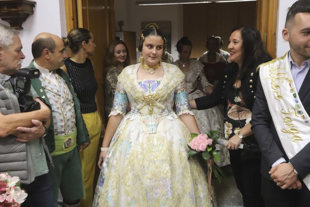 Sandra y Aitana, nuevas Falleras Mayores de El Camp de Morvedre.