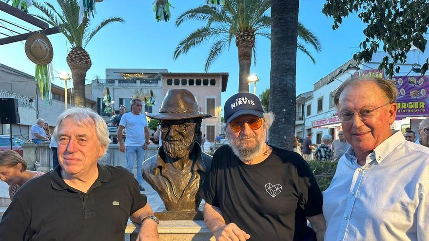 Vilafranca rinde homenaje a Tomeu Penya con la inauguración de un busto en la plaza que lleva su nombre