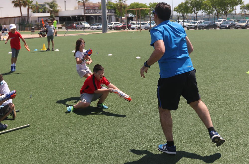 Búscate en las fotos de la VI Fiesta del Deporte de Málaga