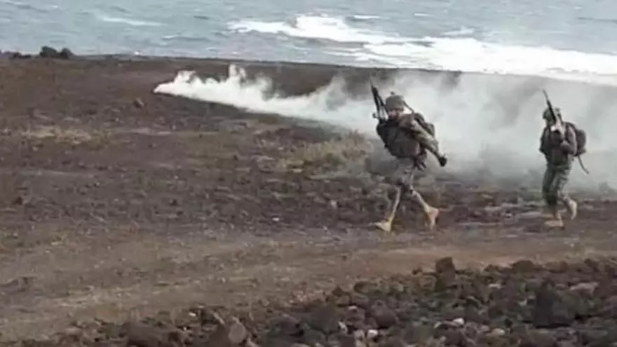 La Brigada Canarias XVI realiza el simulacro más importante de la última década en La Isleta