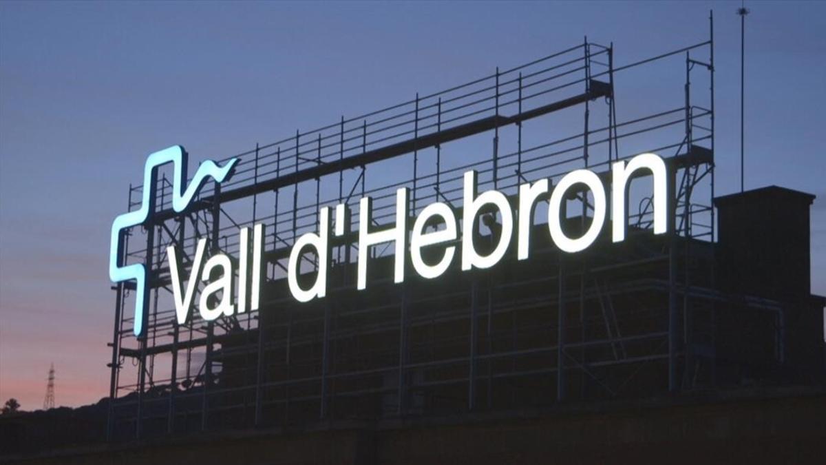 Letrero luminosao del hospital Vall d'Hebrón
