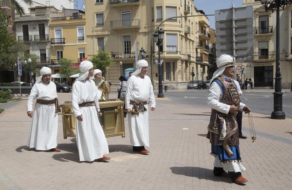 Castello 25042018 Feria de la biblia en el parque Ribalta de Castello. Recreacion del arca de la alianza