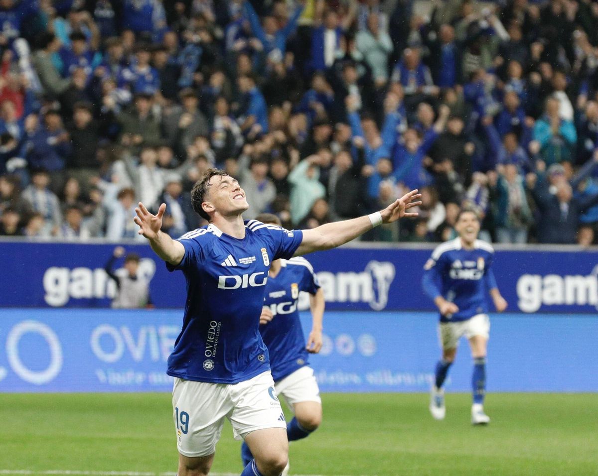Fede Viñas celebra su gol. FUTBOL. 2. REAL OVIEDO. RACING DE FERROL