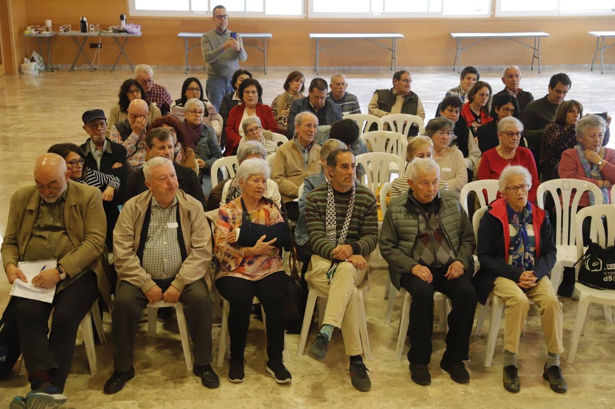 A.J.González Córdoba IX Jornadas Andaluzas de Barrios Ignorados, organizadas por la Asociación Andaluza de Barrios Ignorados (AABI)