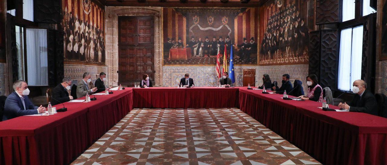 Primera reunión del comité de honor para la celebración de los 40 años del Estatut.