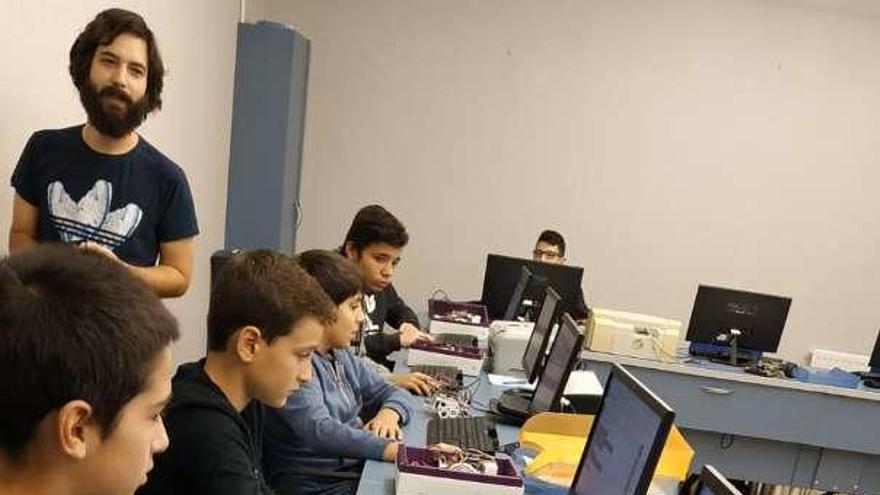 Culleredo celebra una segunda edición del curso juvenil de robótica