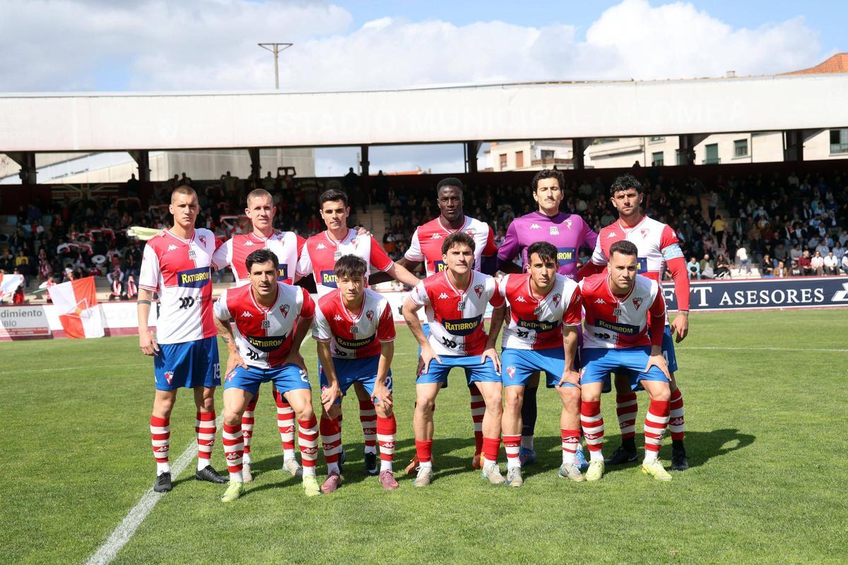 Once arlequinado en el duelo del domingo ante el Compostela.