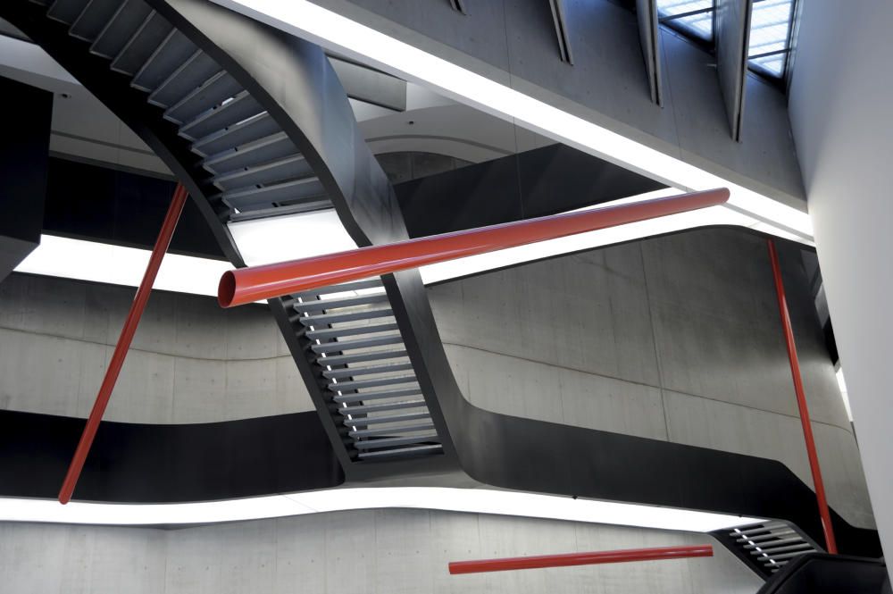 Interior del MAXXI - Museo Nacional del arte y del arte del siglo XXI de Roma.