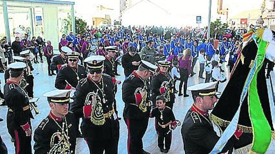 Recuerdo a los cofrades difuntos y pregón de Morató en Pilar de la Horadada