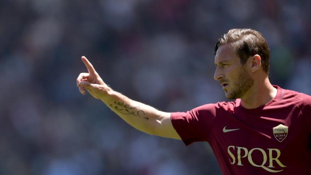 Se retira Totti, todo un caballero del fútbol europeo e italiano