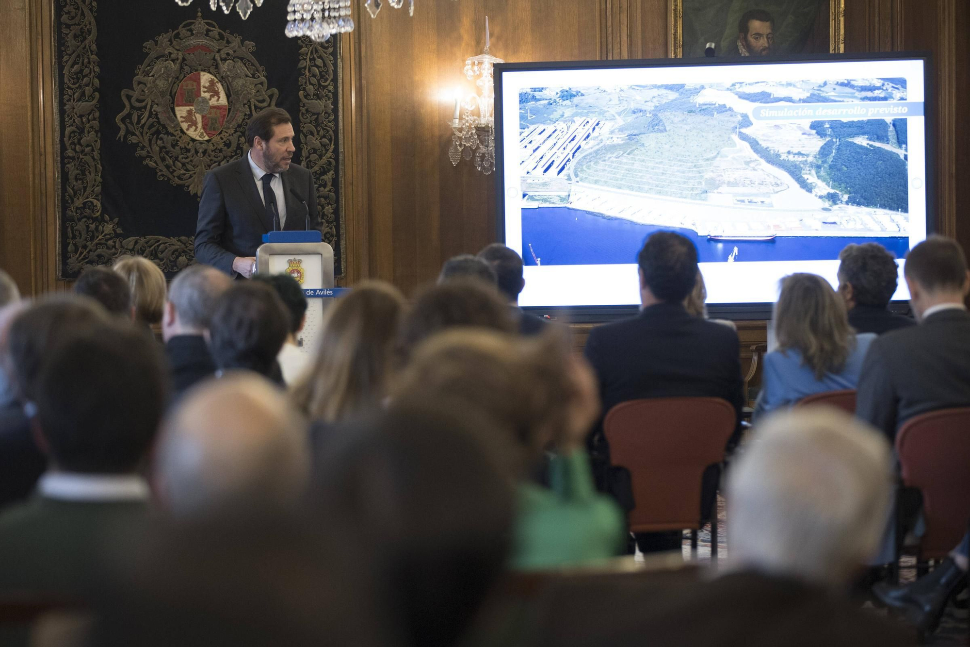 EN IMÁGENES: Así ha sido la visita a Avilés de Óscar Puente, ministro de Transportes y Movilidad Sostenible