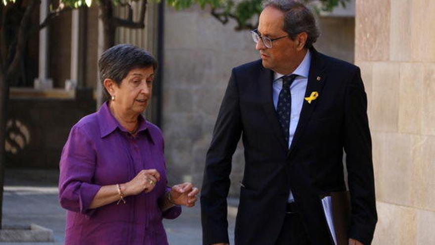 Torra i Cunillera entrant a la reunió al Palau de la Generalitat, del 23 de juliol.