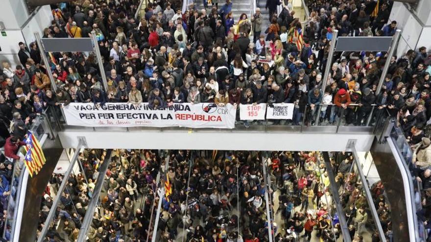 Més 150.000 viatgers afectats per talls vies a Catalunya, segons Renfe i Adif