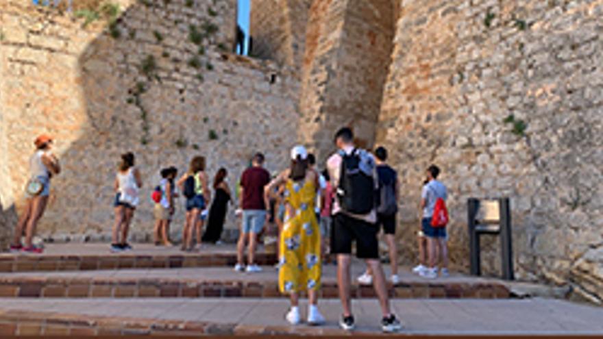 Visites guiades a Dalt Vila i el barri de la Marina