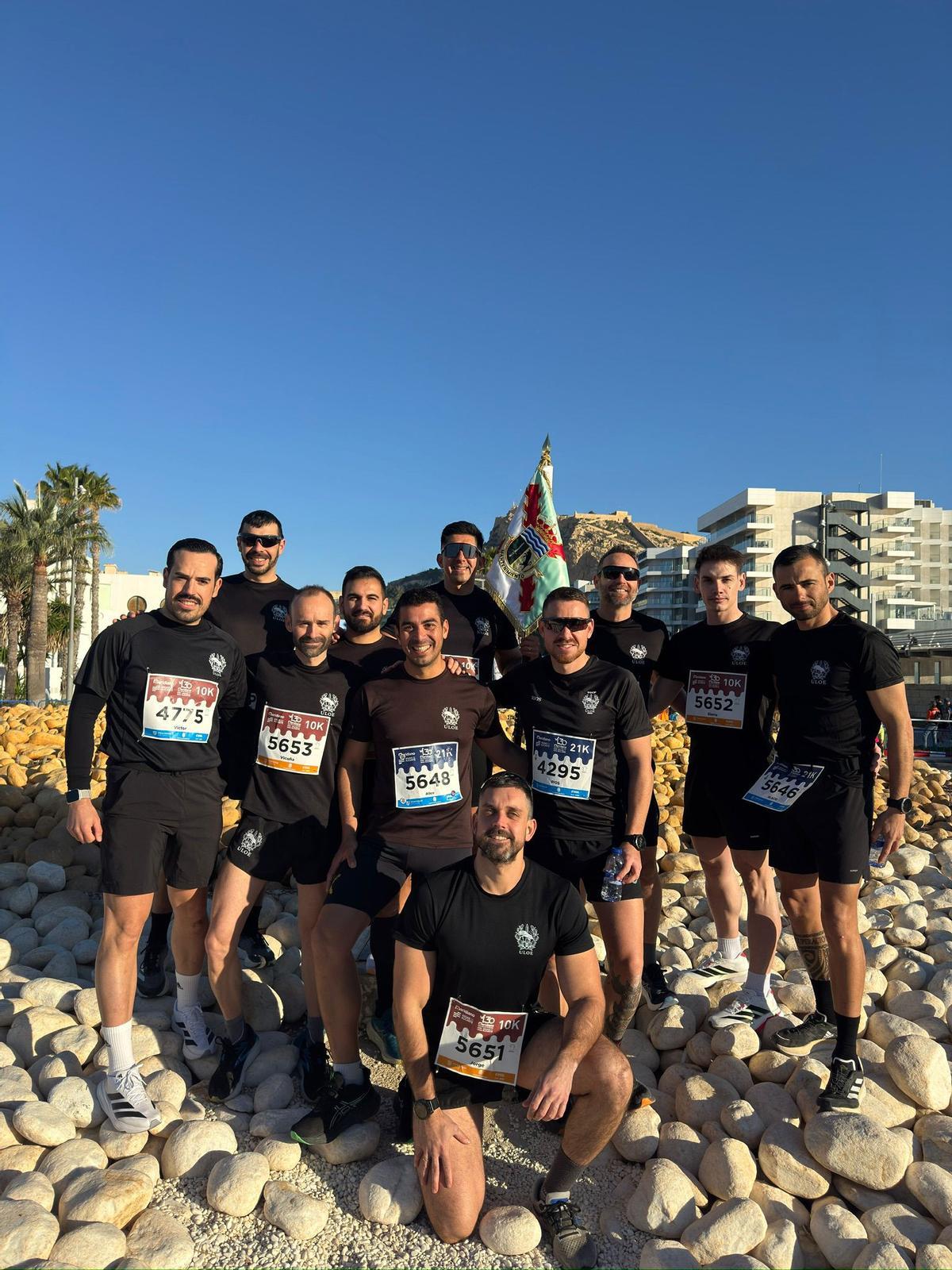 Los miembros del MOE que participaron en la prueba deportiva.