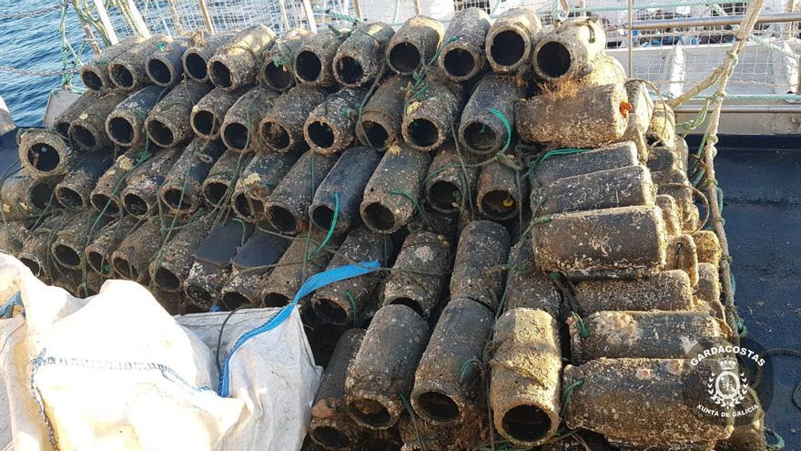 Decomisan cerca de 1.000 kilos de pulpo capturado ilegalmente en el litoral pontevedrés
