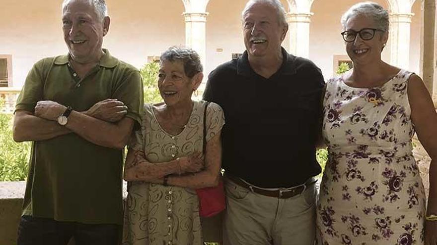 Antoni Parera Fons, Maria Antònia Oliver, Miquel Àngel Soler Brunet y Mònica Pastor, ayer.