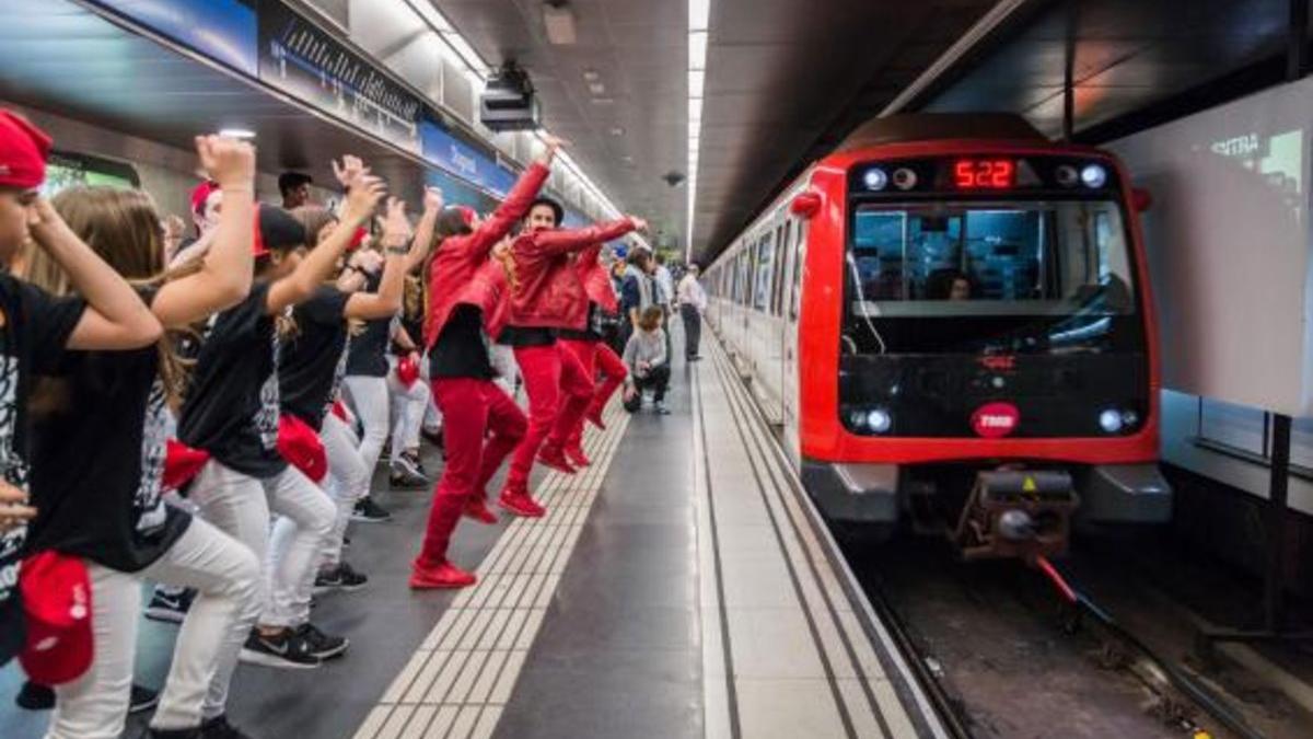 Brodas Bros y Brincabros trasladaron la danza urbana al metro en la primera Quinzena Metropolitana de Danza