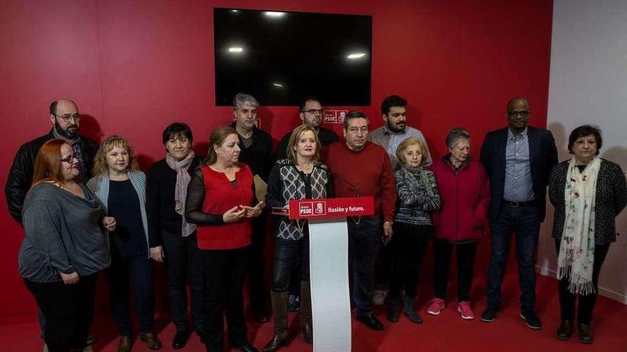 Rominguera presenta la Ejecutiva de la Agrupación del PSOE en la capital recién elegida.