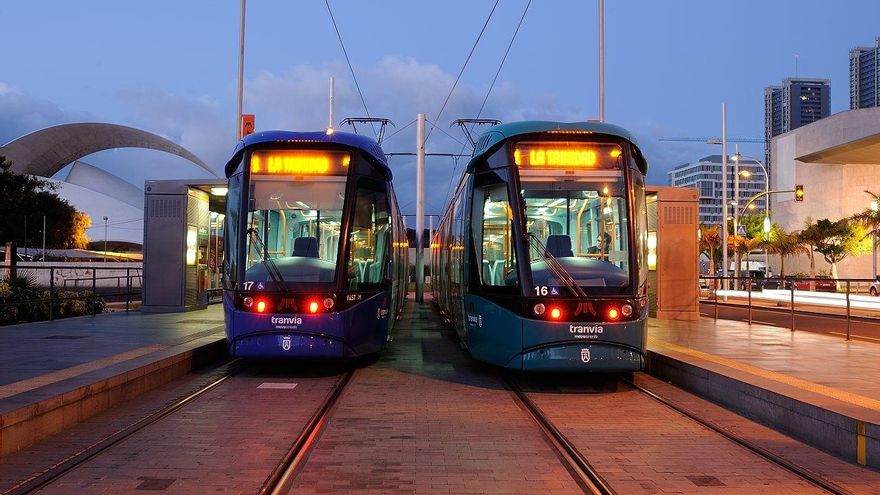 The tram suspends night service on weekends due to the pandemic