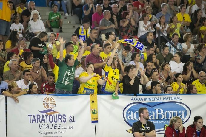 12.05.19. Telde, Gran Canaria. Balonmano femenino temporada 2018-19. Rocasa Gran Canaria-Pogon Szczcin. Final EHF Challenge Cup. Pabellón Rita Hernández . Foto Quique Curbelo  | 12/05/2019 | Fotógrafo: Quique Curbelo