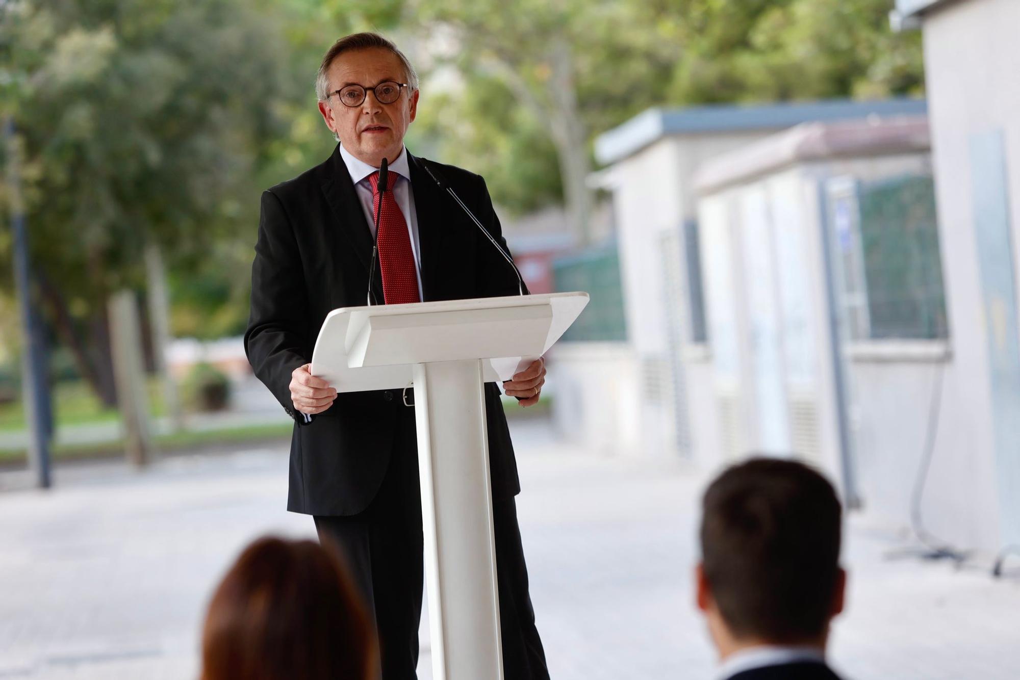 Primera piedra del edificio de Campanar