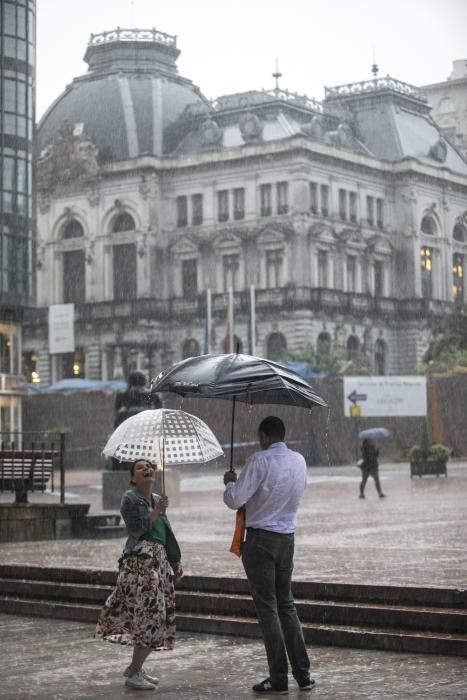 La lluvia irrumpe en Asturias tras la ola de calor