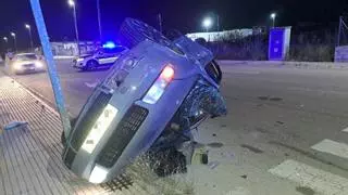 Nueve jóvenes resultan heridos en un accidente entre dos vehículos en la Pobla Llarga