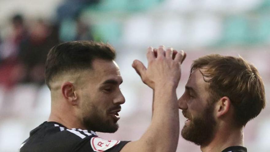 Nané y Ángel Sánchez, celebrando el gol en el partido de ayer. | Área 11