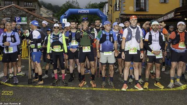 Participantes en la Traveserina en 2025. |
