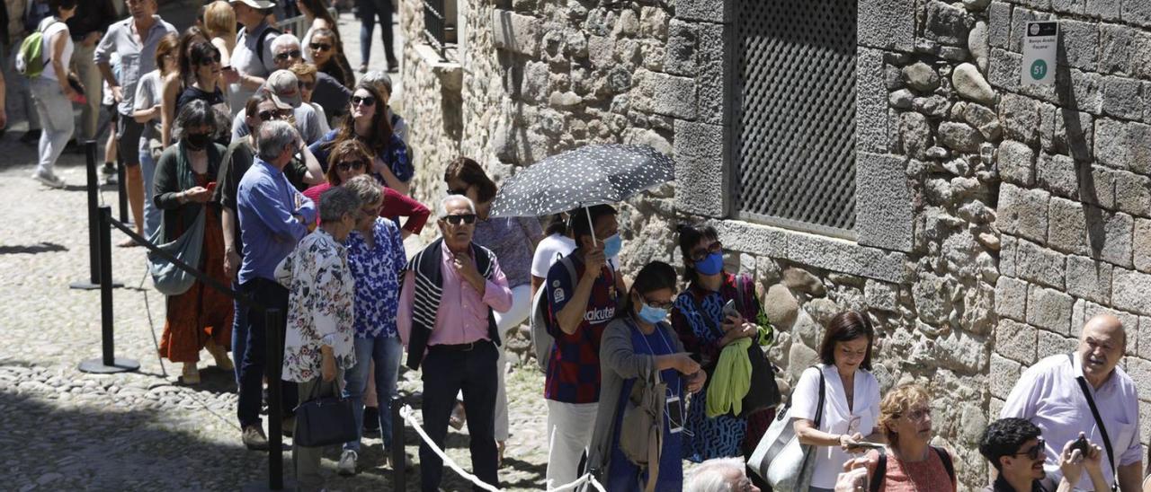 Els Banys Àrabs, la zona zero de les cues de Temps de Flors | ANIOL RESCLOSA