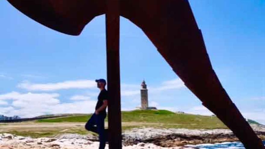 Tres creadores de contenidos hacen turismo en A Coruña para promocionarla
