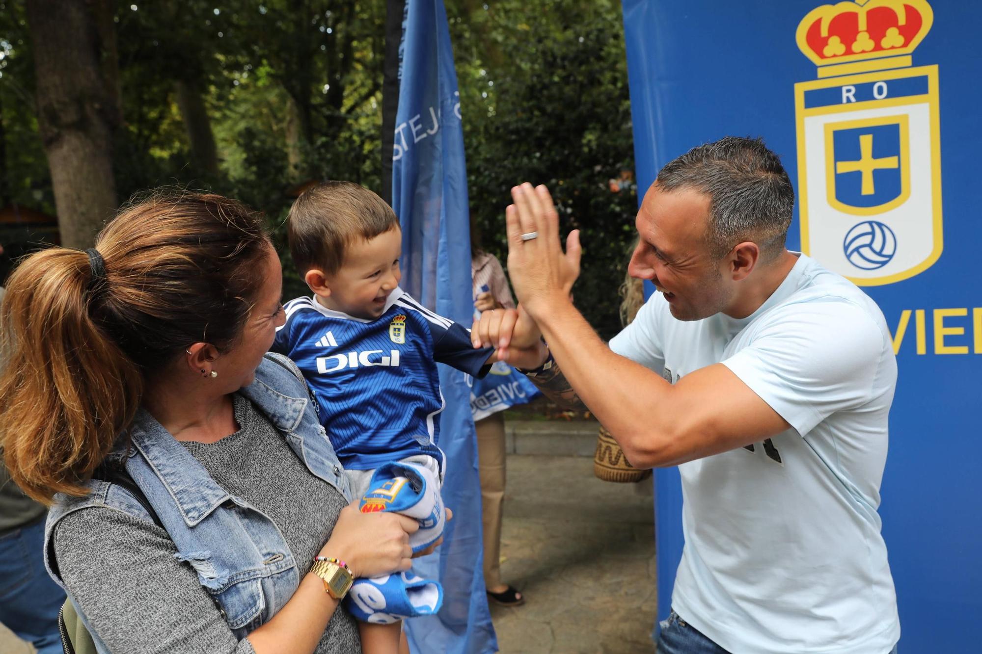Locura con Cazorla y la resaca emocional por Melendi asi celebro San Mateo el Oviedo La Nueva Espana