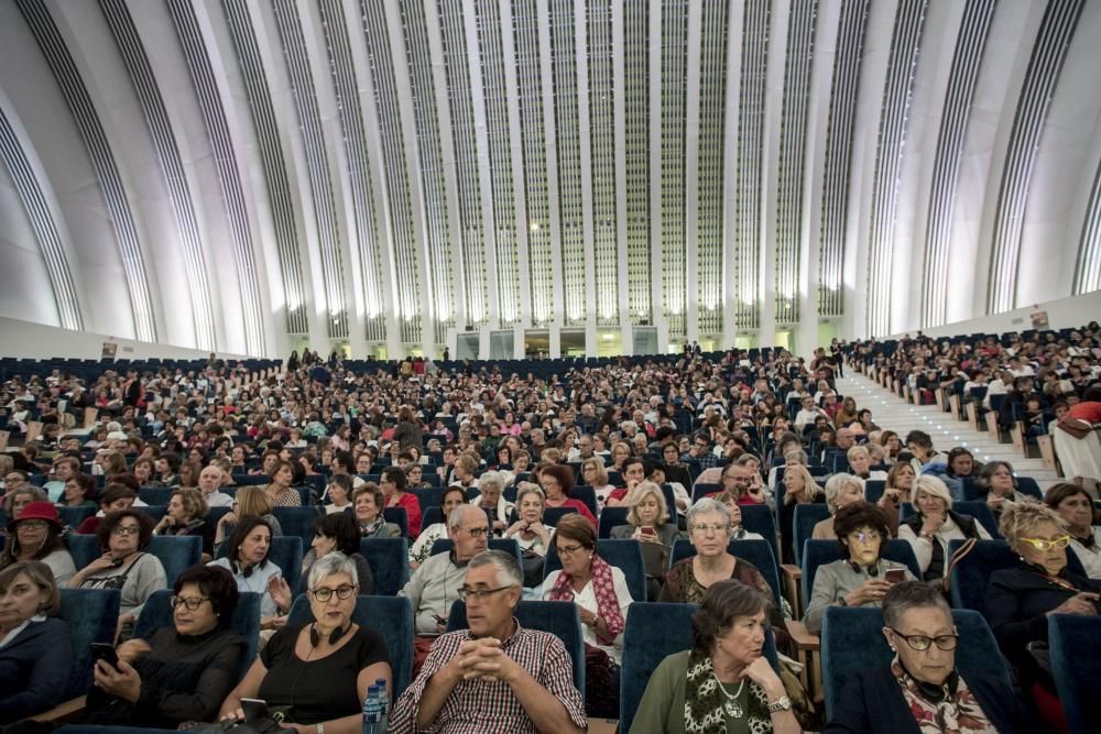 Encuentro de Siri Hustvetd con clubes de lectura de toda España