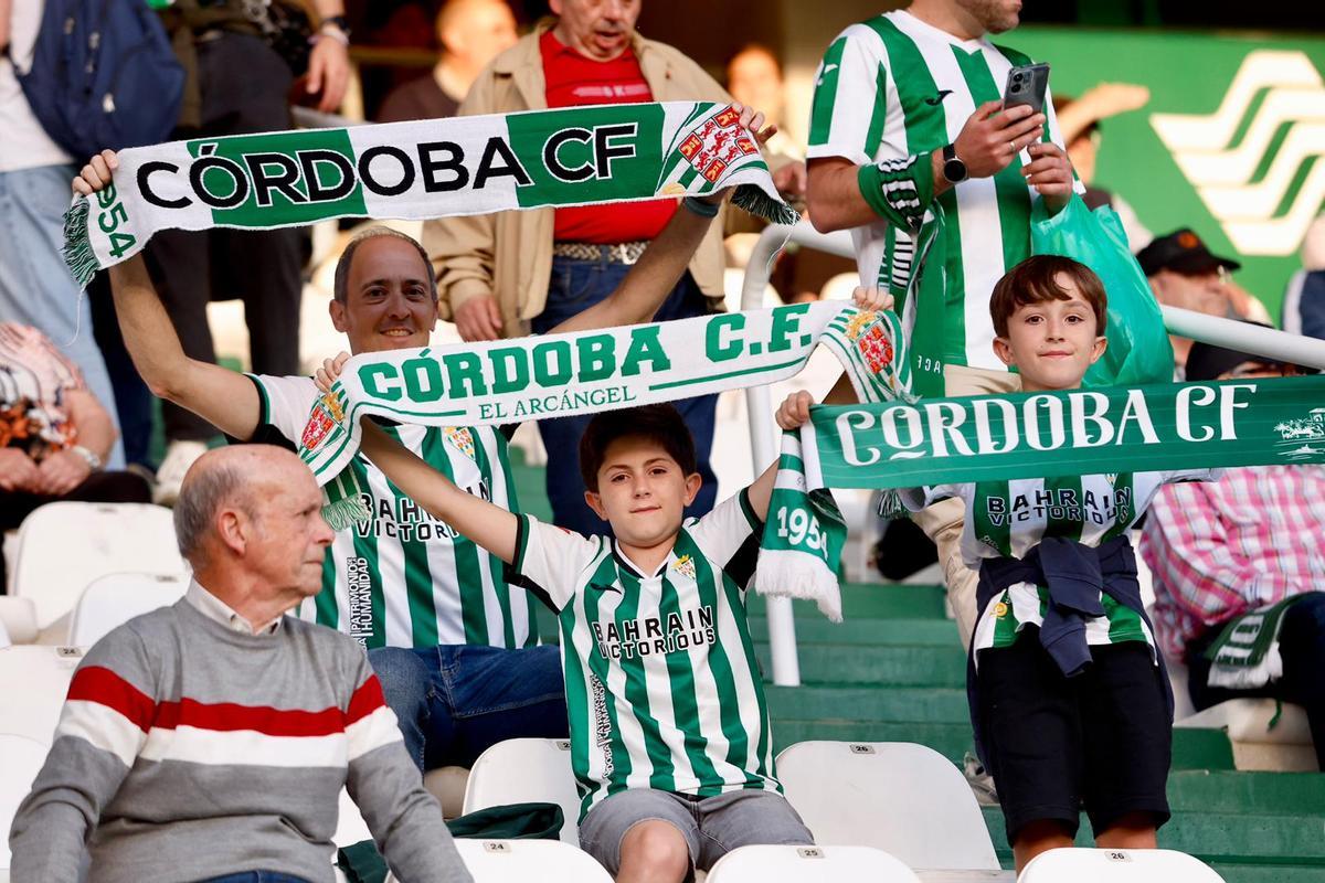 Córdoba CF-Albacete | Las imágenes de la afición en El Arcángel