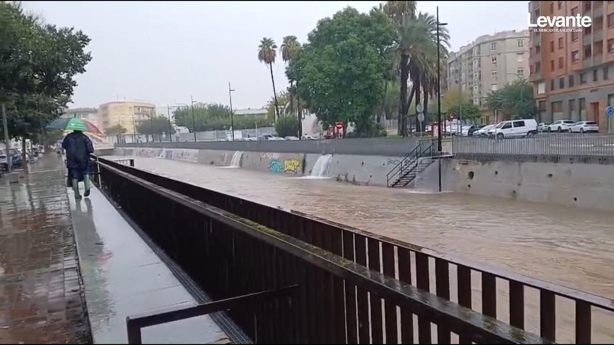 La lluvia torrencial paraliza Gandia y pone en alerta a toda la Safor