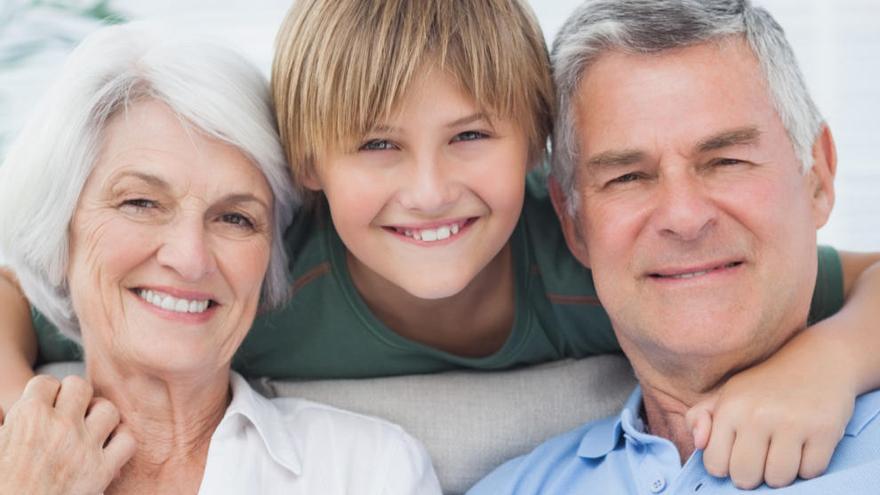 1 de cada 4 abuelos lo hace más de 7 horas al día.