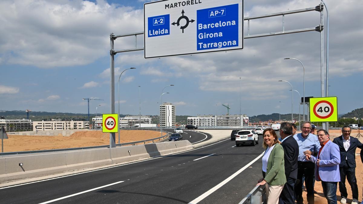 La consellera Sílvia Paneque després d'obrir la carretera