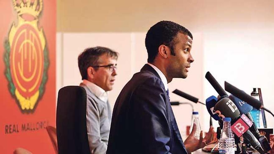 Molango y Vázquez, ayer durante su rueda de prensa en Son Moix.