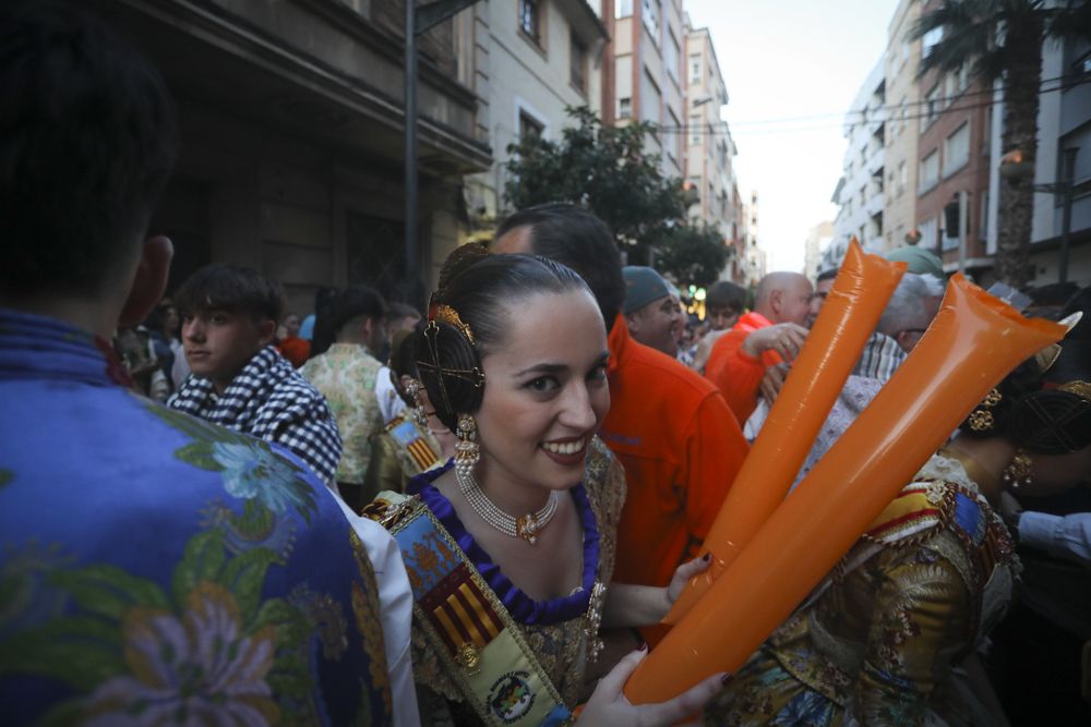 Emoción y nervios en la entrega de premios a las fallas de Sagunt