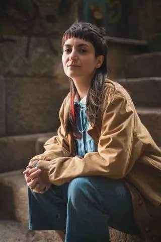 Nuria Vil, Premio de Poesía Erótica Illas Sisargas: «Dentro do imaxinario sáfico e bisexual, non temos onde mirarnos, é algo que se borra consciente e constantemente»