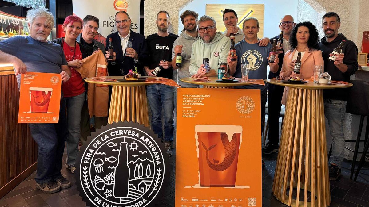 Elaboradors i organitzadors de la cinquena Fira de la Cervesa Artesana