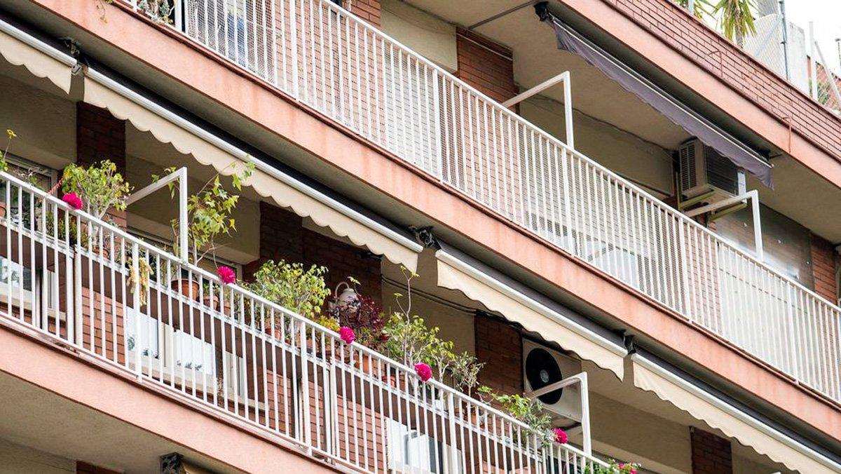 balco-dun-habitatge-decorat-amb-rose-web balco-dun-habitatge-decorat-amb-rose-web