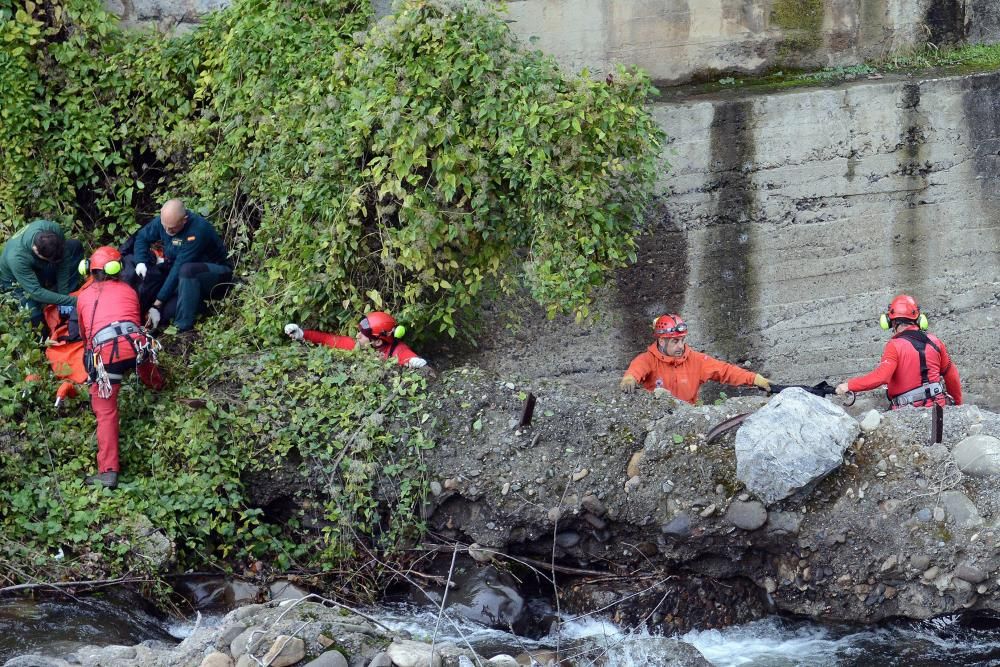 Rescatan el cadáver de un hombre en el río de Campomanes