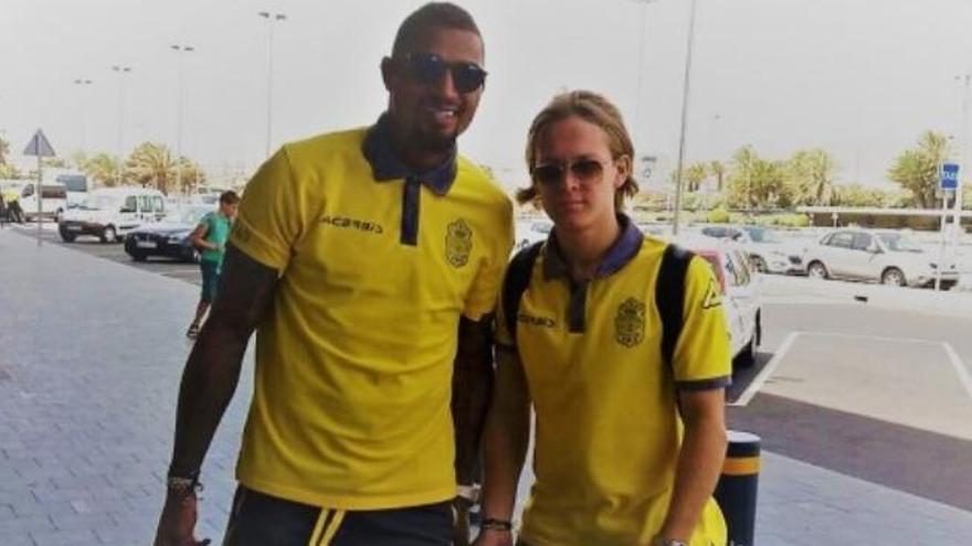 Prince y Halilovic, esta mañana, en el Aeropuerto de Gran Canaria.