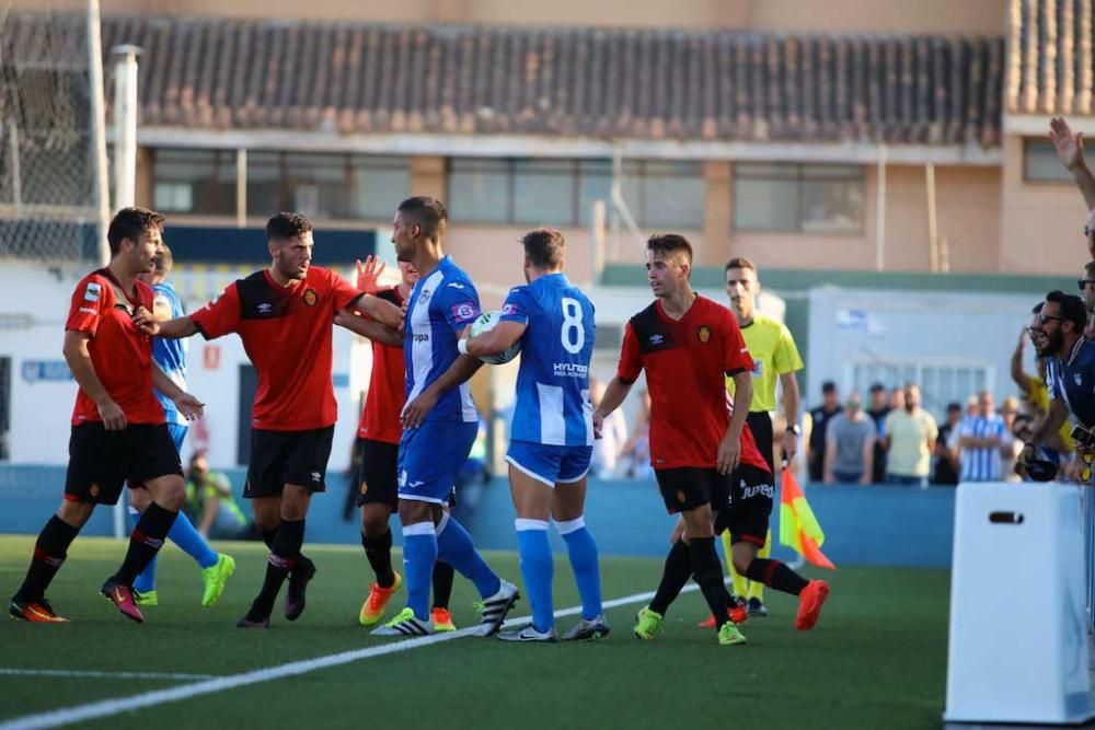 Der mallorquinische Fußball-Drittligist Atlético Baleares hat am Samstagabend (27.8.) gegen die Filialmannschaft von Real Mallorca mit 2:1 gewonnen.