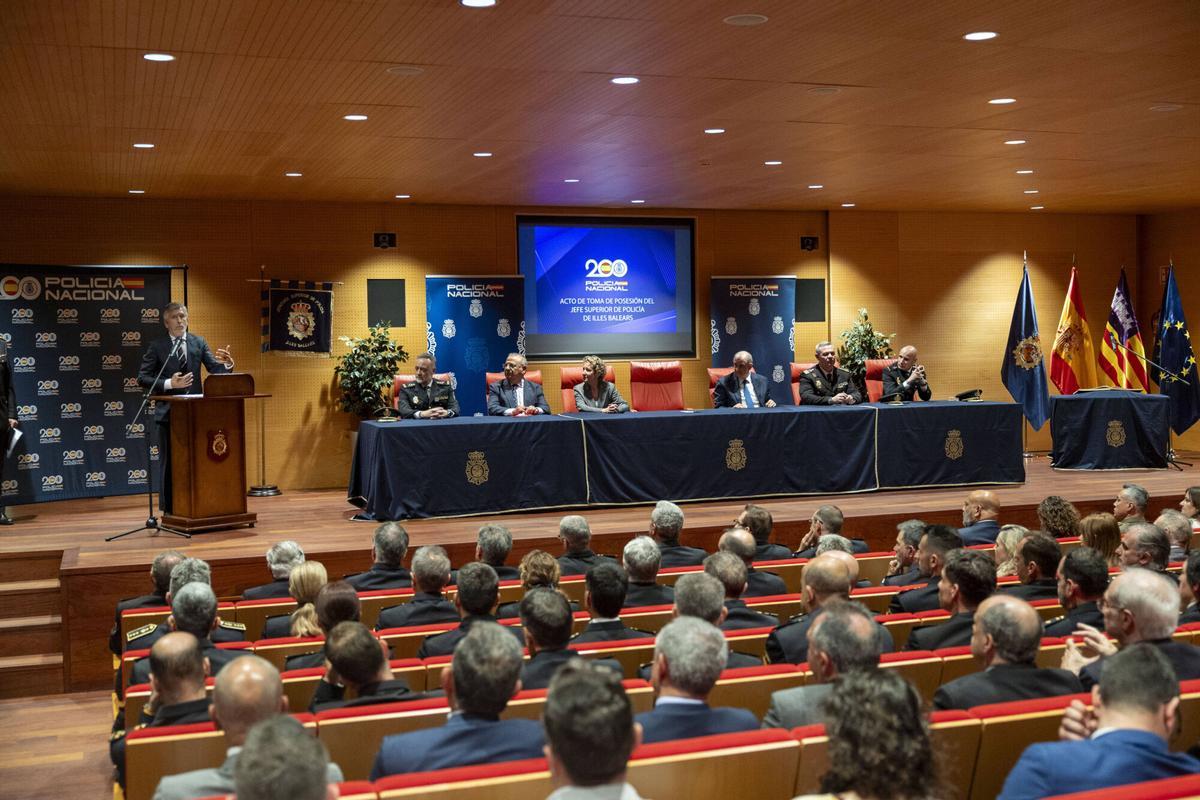 Toma de posesión de José Antonio Puebla, nuevo jefe superior de la Policía Nacional